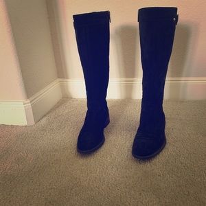 Aquatalia black suede boots
